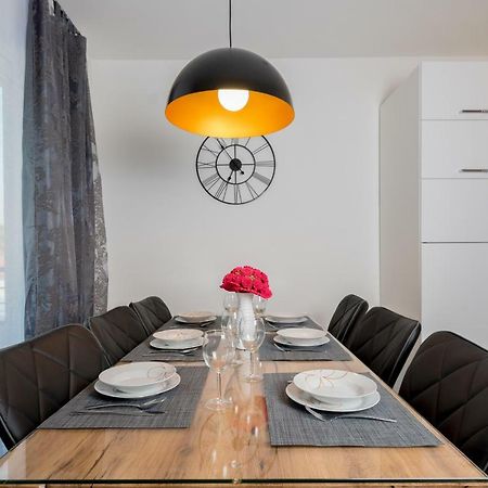 Villa Anja 1St Floor Перой Экстерьер фото