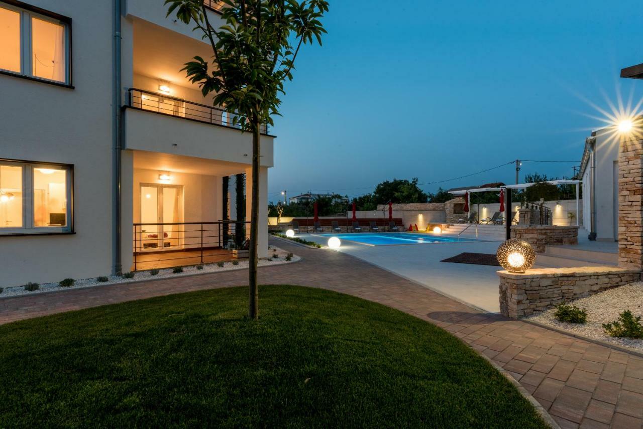 Villa Anja 1St Floor Перой Экстерьер фото
