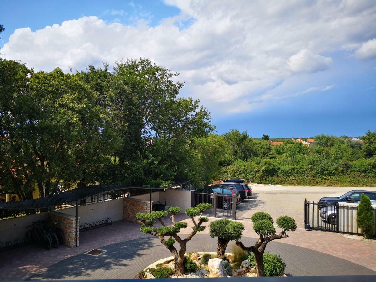 Villa Anja 1St Floor Перой Экстерьер фото