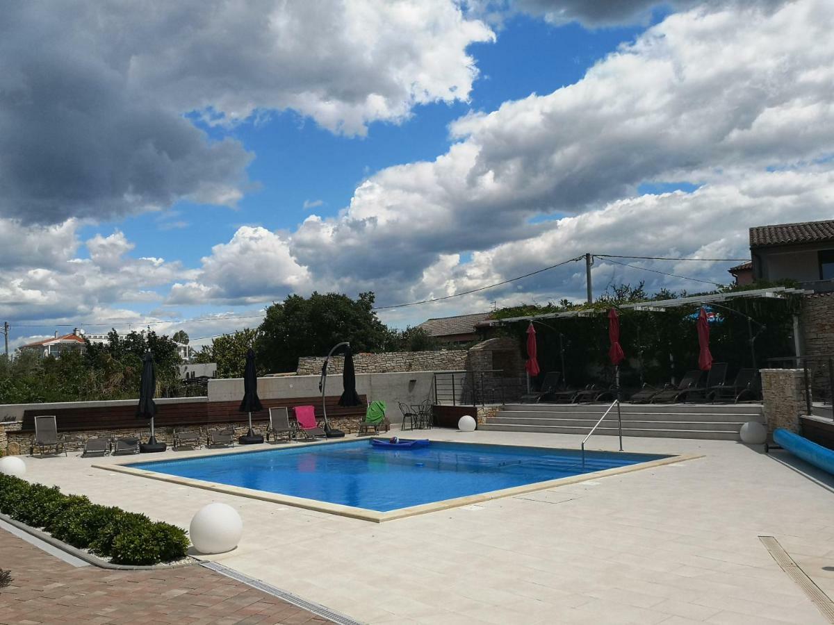 Villa Anja 1St Floor Перой Экстерьер фото
