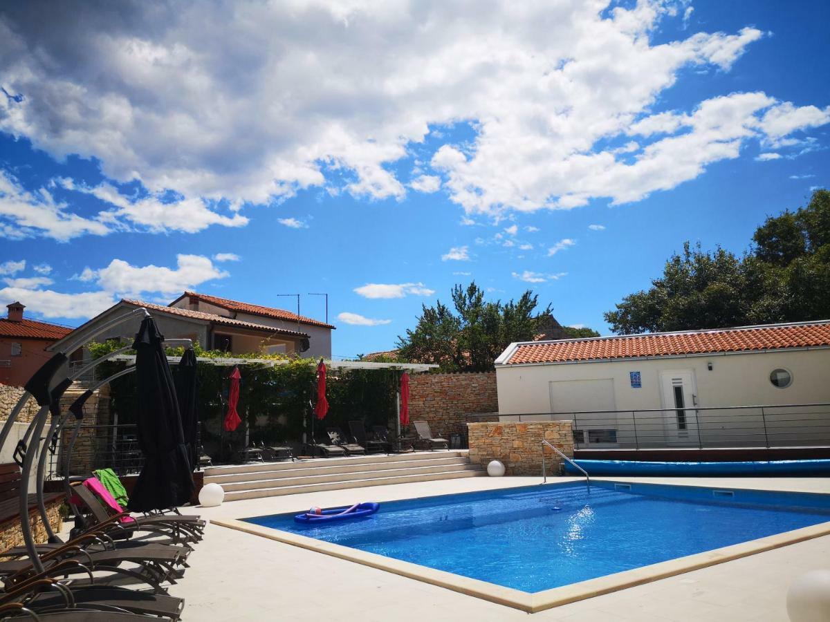 Villa Anja 1St Floor Перой Экстерьер фото