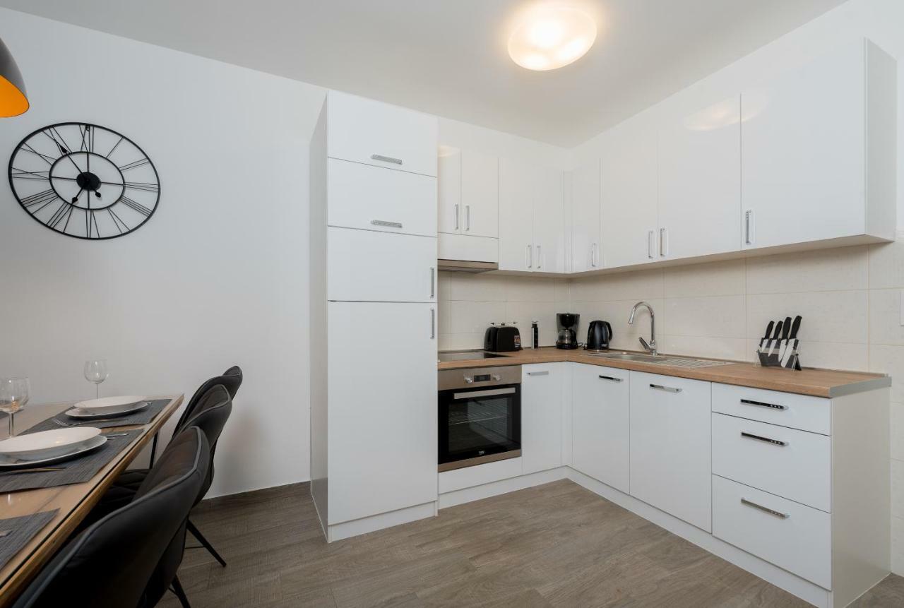Villa Anja 1St Floor Перой Экстерьер фото
